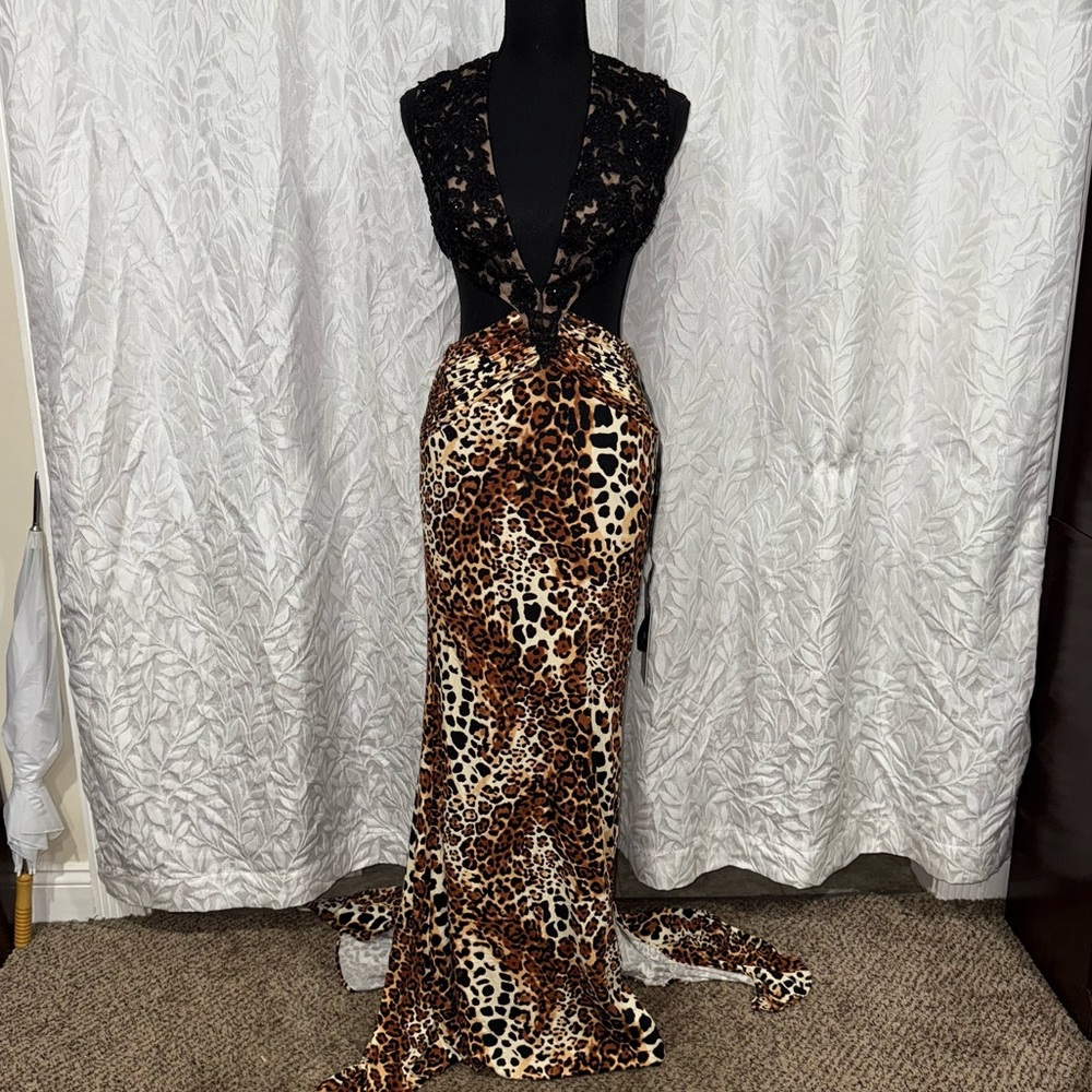 sherri hill cheetah print prom open waist mermaid train size 2 dress style 00168